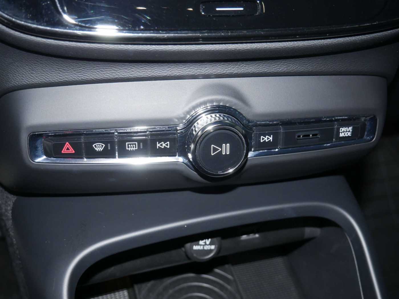 Volvo  T5 AWD H/K NAVI AHK ACC LED PANO 360°