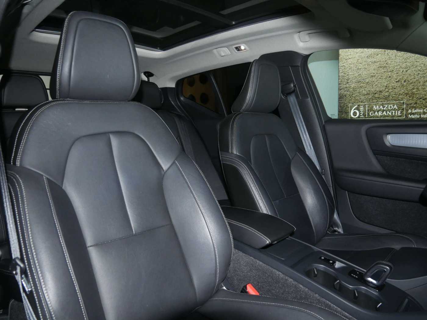 Volvo  T5 AWD H/K NAVI AHK ACC LED PANO 360°