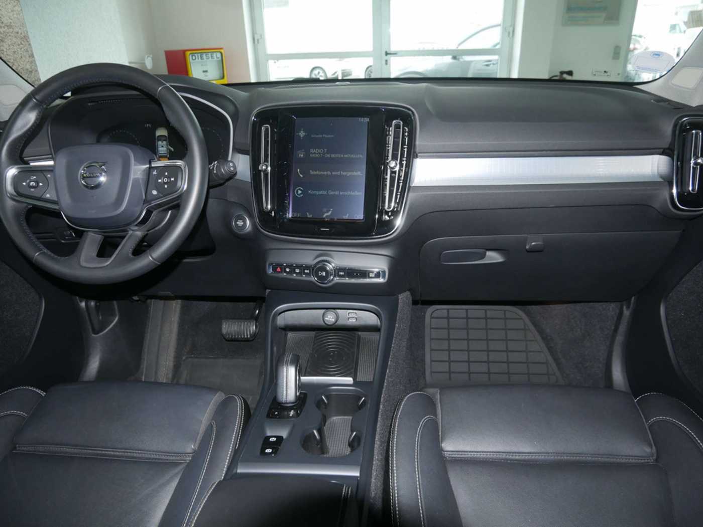 Volvo  T5 AWD H/K NAVI AHK ACC LED PANO 360°