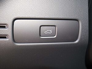 Volvo  Recharge Single Motor Ultimate LED PANO