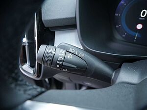 Volvo  B4 Plus Black Edition NAVI ACC LED 360°