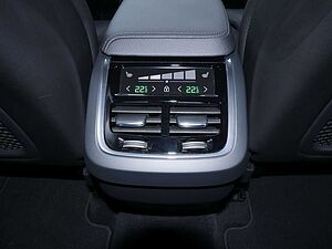 Volvo  D5 AWD Inscription SHZ H/K NAVI ACC LED