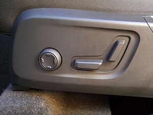 Volvo  B3 Plus Dark SHZ H/K NAVI ACC LED 360°