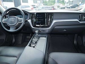 Volvo  D4 Momentum Pro LEDER KAMERA NAVI LED