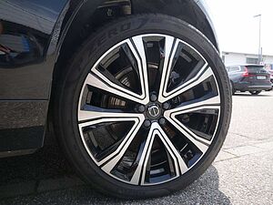 Volvo  2.0 R Design Recharge Plug-In Hybrid AWD