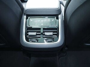 Volvo  B4 R Design AWD ACC HUD LED PANO 360°