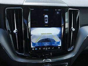 Volvo  B4 Plus Dark AWD NAVI AHK STANDHZ LED
