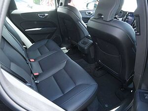 Volvo  B4 Plus Dark AWD NAVI AHK STANDHZ LED