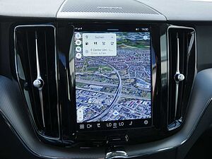 Volvo  B4 Plus Dark AWD NAVI AHK STANDHZ LED
