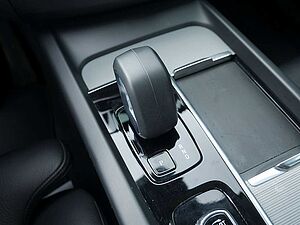 Volvo  T8 Ultimate Dark Recharge Plug-In Hybrid AWD