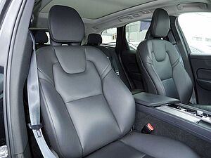 Volvo  T8 Ultimate Dark Recharge Plug-In Hybrid AWD