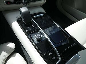 Volvo  T8 Recharge AWD NAVI AHK ACC HUD LED PANO
