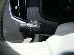 Volvo  T8 Recharge AWD NAVI AHK ACC HUD LED PANO