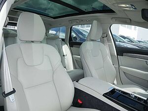 Volvo  T8 Recharge AWD NAVI AHK ACC HUD LED PANO