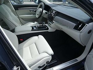 Volvo  T8 Recharge AWD NAVI AHK ACC HUD LED PANO
