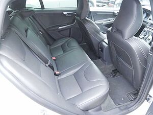 Volvo  T4 KLIMA PDC SHZ LEDER KAMERA XENON NAVI