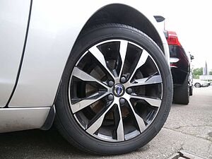 Volvo  T4 KLIMA PDC SHZ LEDER KAMERA XENON NAVI