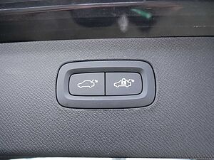 Volvo  T8 Ultimate Bright Recharge Plug-In Hybrid AWD