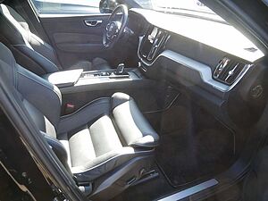 Volvo  Recharge T8 AWD R-Design ACC LED PANO