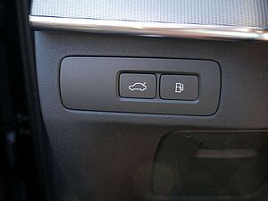 Volvo  T8 Plus Bright Recharge Plug-In AWD LED