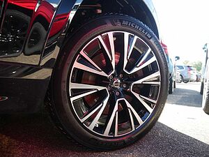Volvo  T8 Plus Bright Recharge Plug-In AWD LED