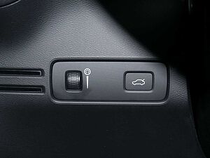 Volvo  T5 AWD H/K NAVI AHK ACC LED PANO 360°