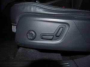 Volvo  T5 AWD H/K NAVI AHK ACC LED PANO 360°