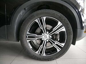 Volvo  T5 AWD H/K NAVI AHK ACC LED PANO 360°