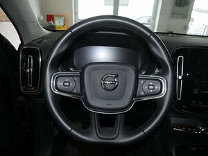 Volvo  T5 AWD H/K NAVI AHK ACC LED PANO 360°
