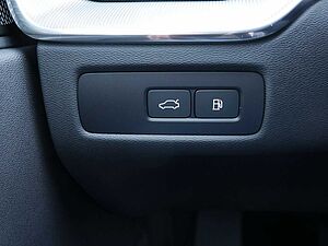 Volvo  T6 Recharge Plus Dark AWD LED PANO 360°
