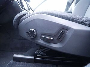 Volvo  T6 Recharge Plus Dark AWD LED PANO 360°