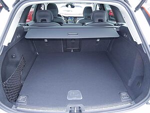 Volvo  T6 Recharge Plus Dark AWD LED PANO 360°