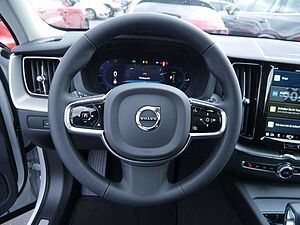 Volvo  T6 Recharge Plus Dark AWD LED PANO 360°