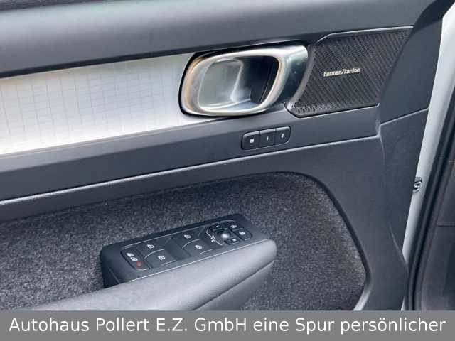 Volvo  B4 Mild Hybrid Benzin Plus Dark 2WD