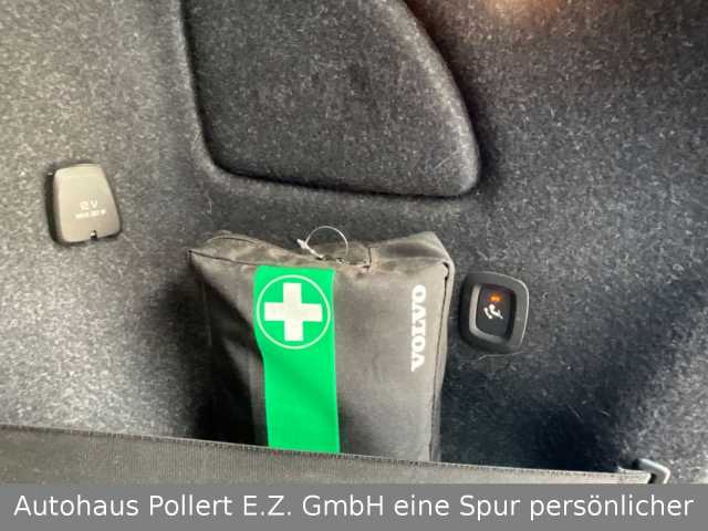 Volvo  T5 Inscription Recharge Plug-In Hybrid 2WD
