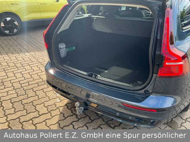 Volvo  T6 Plus Dark Recharge Plug-In Hybrid AWD