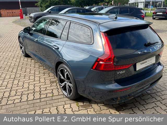 Volvo  T6 Plus Dark Recharge Plug-In Hybrid AWD