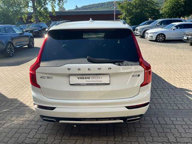 Volvo  B5 AWD R Design