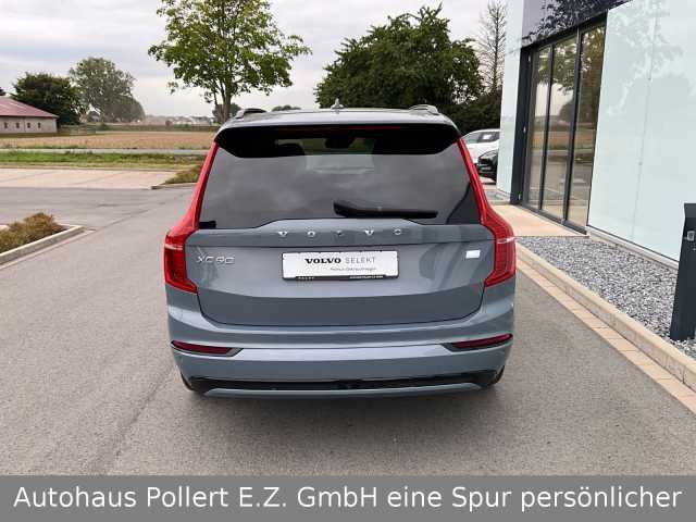 Volvo  R Design Recharge Plug-In Hybrid AWD