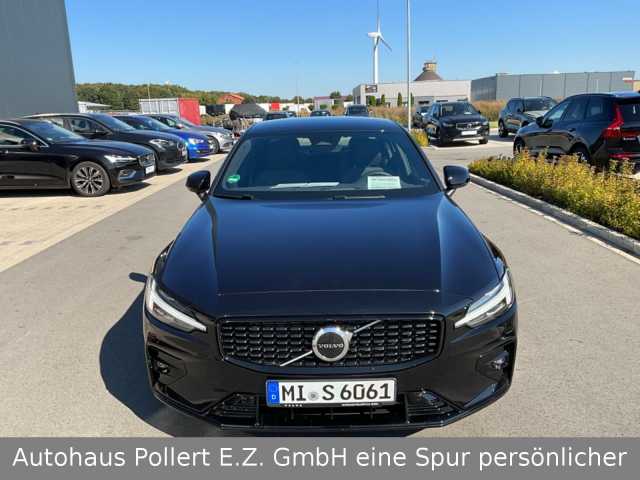 Volvo  Lim. B5 Benzin AWD Mild-Hybrid Plus Dark