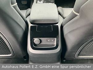 Volvo  T8 Ultimate Dark Recharge Plug-In Hybrid