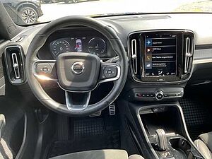 Volvo  T4 R Design Recharge Plug-In Hybrid 2WD