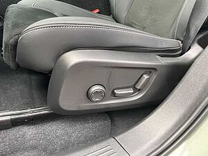 Volvo  Pro Recharge Pure Electric 2WD