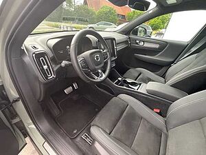 Volvo  Pro Recharge Pure Electric 2WD