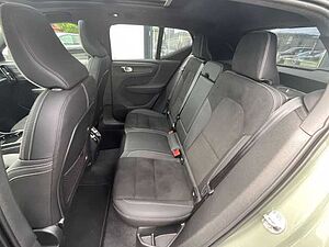 Volvo  Pro Recharge Pure Electric 2WD