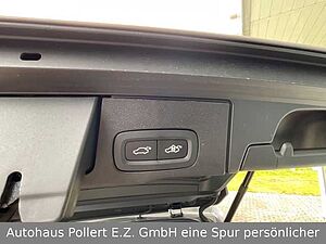 Volvo  Plus Dark Recharge Plug-In T6 Hybrid AWD