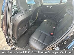 Volvo  B4 (Benzin) Plus Dark