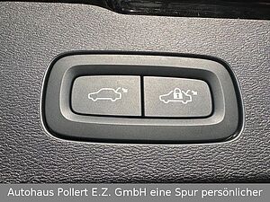 Volvo  B4 (Benzin) Plus Dark
