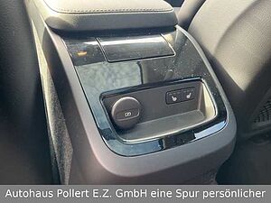 Volvo  T6 Plus Dark Recharge Plug-In Hybrid AWD