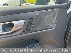Volvo  T6 Plus Dark Recharge Plug-In Hybrid AWD